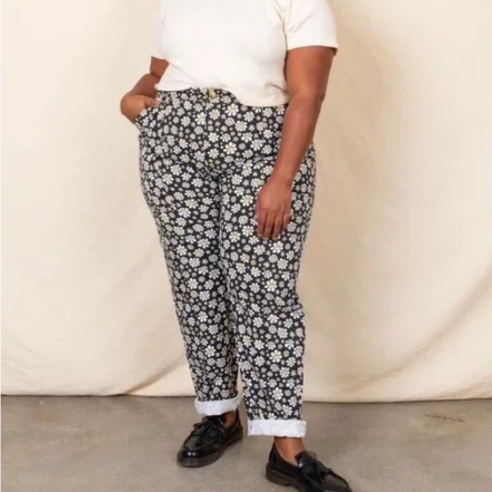 Rare BBP Daisy Pencil pants 🌼